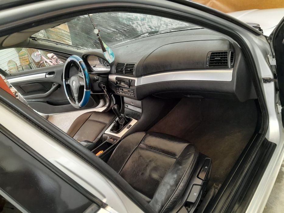 Vand bmw e46 motor 2.2 benzina stare buna