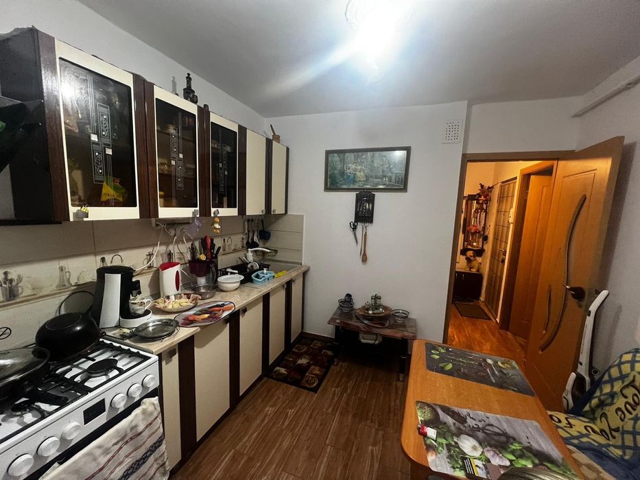 Caut colegă de apartament. Închiriez cameră