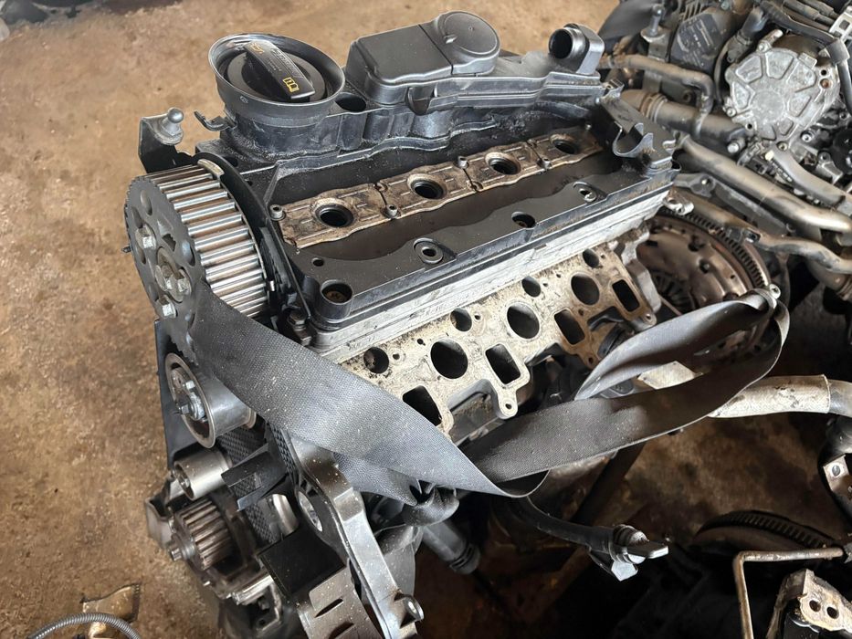 Двигател мотор ауди а5 кю5 audi a5 q5 CAH