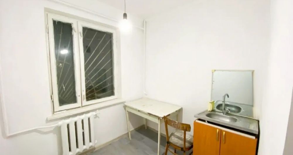 продам 1-ком. 31кв. 2мкр. 1-этаж