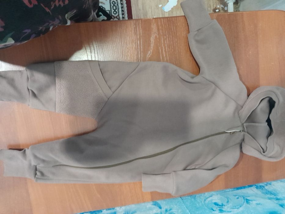 Продам детские вещи