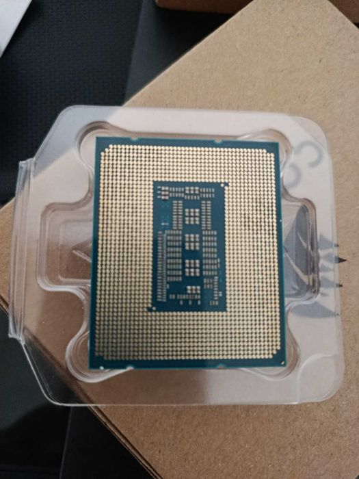 Процесор Intel Core i5-13600K