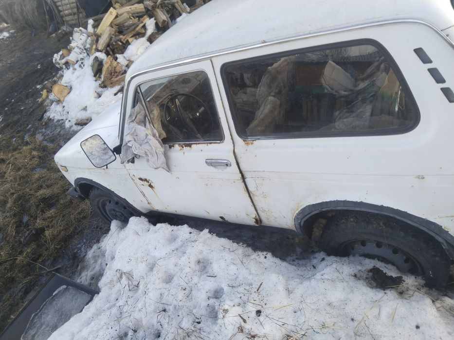 Продам ниву ваз 2121