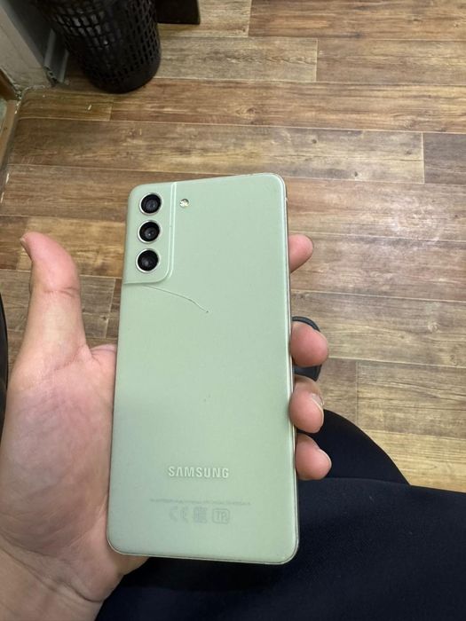 Самсунг s21 fe 128