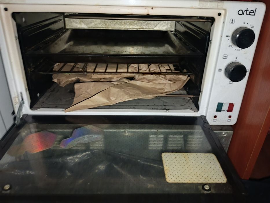 Продается печь artel