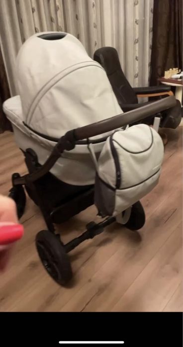 Krausman , cu mici urme de uzura