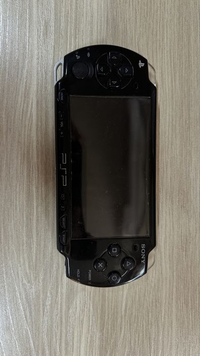 Продам psp на запчасти