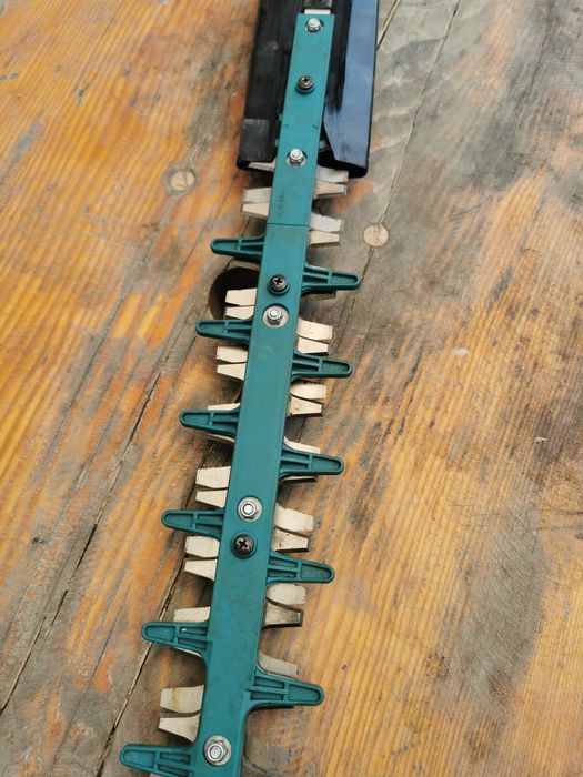 Mașina tuns gard viu makita duh 502 profesionala