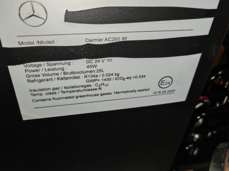 Frigidere auto camion Mercedes