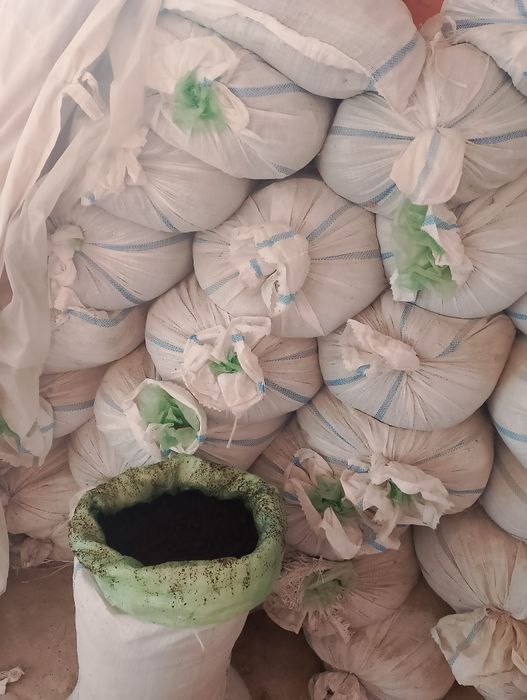 Сифатли биогумус сотилади. 1кг 2000сум