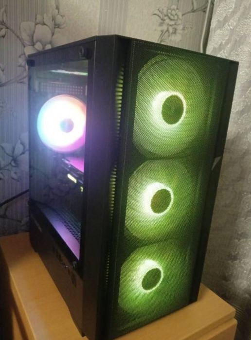 Sapphire RX 570 4GB / i5/12 RAM