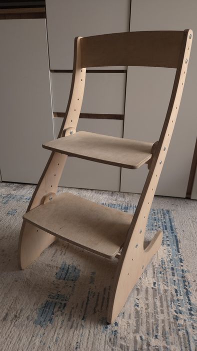 Растущий деревянный стульчик