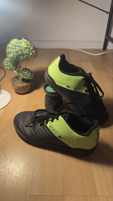 Kipsta Agility 100 TF / FG ghete fotball
