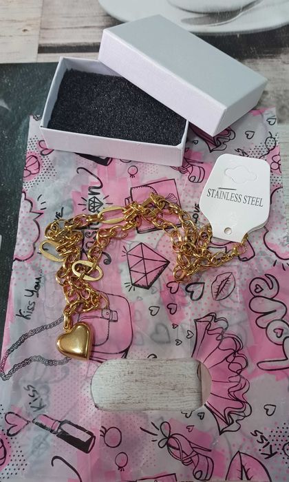 Позлатено колие с висулка сърчице