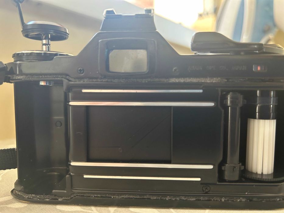 Фотоапарат Pentax me, с обектив - Pentax smc f2