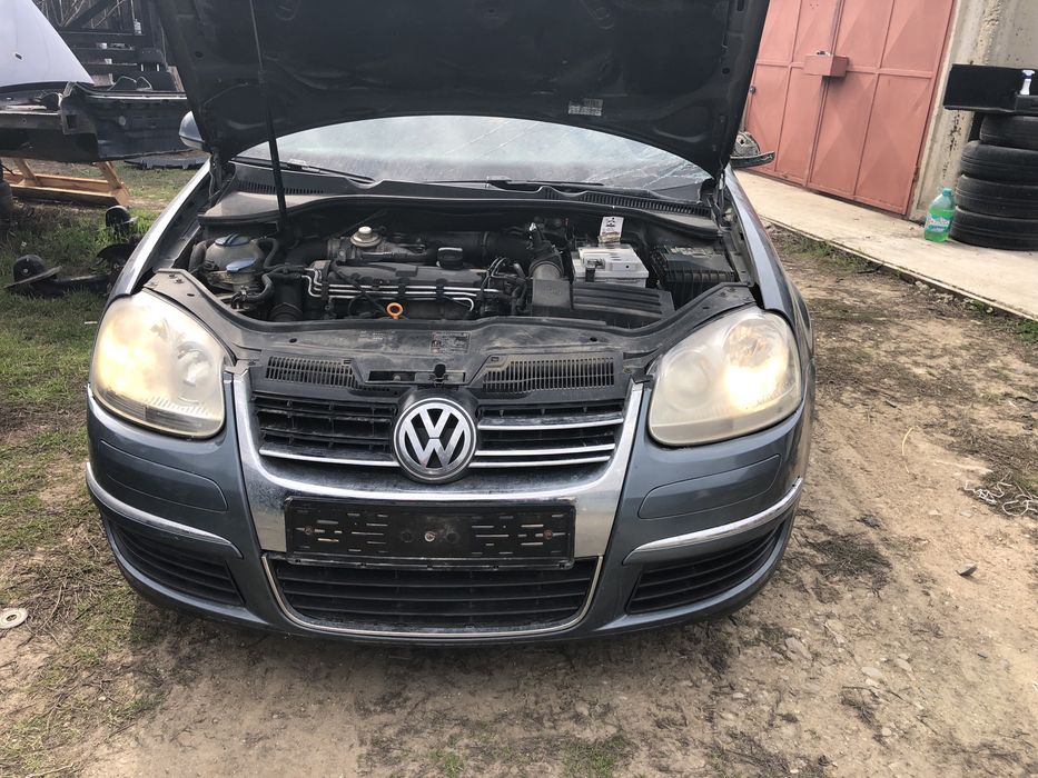 Bara fata Vw Jetta 2006 1.9 BKC 77kw 105cp completa grila
