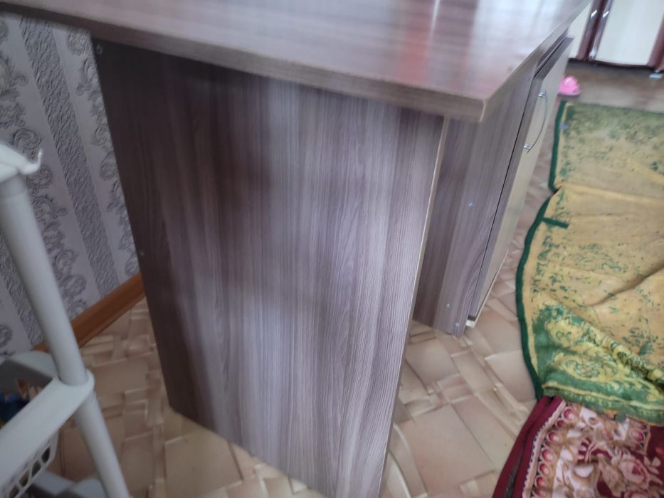 Окушыларга арналган парта стол сатылады