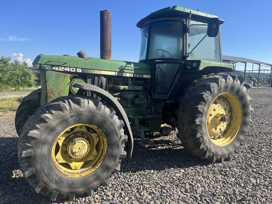 Piese tractor  john deere 4240s