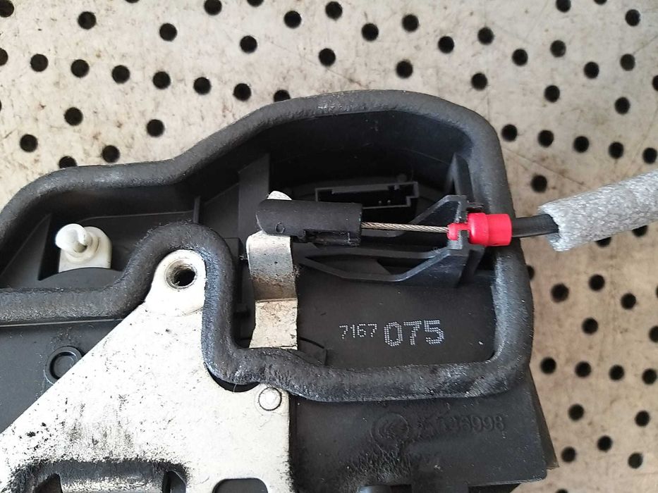 Broasca usa stanga spate bmw x3 e83 7167075