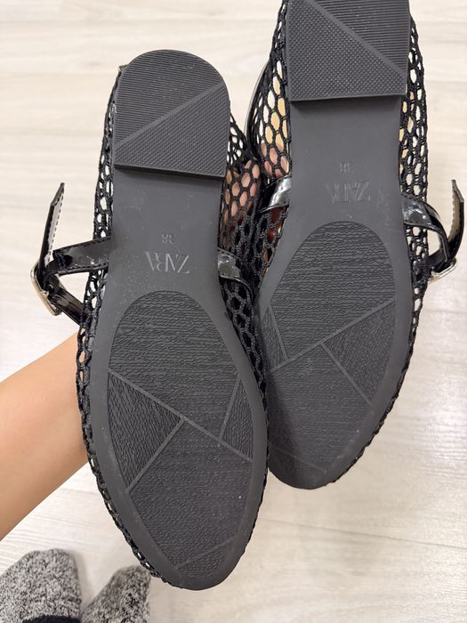 Продам женскую обувь