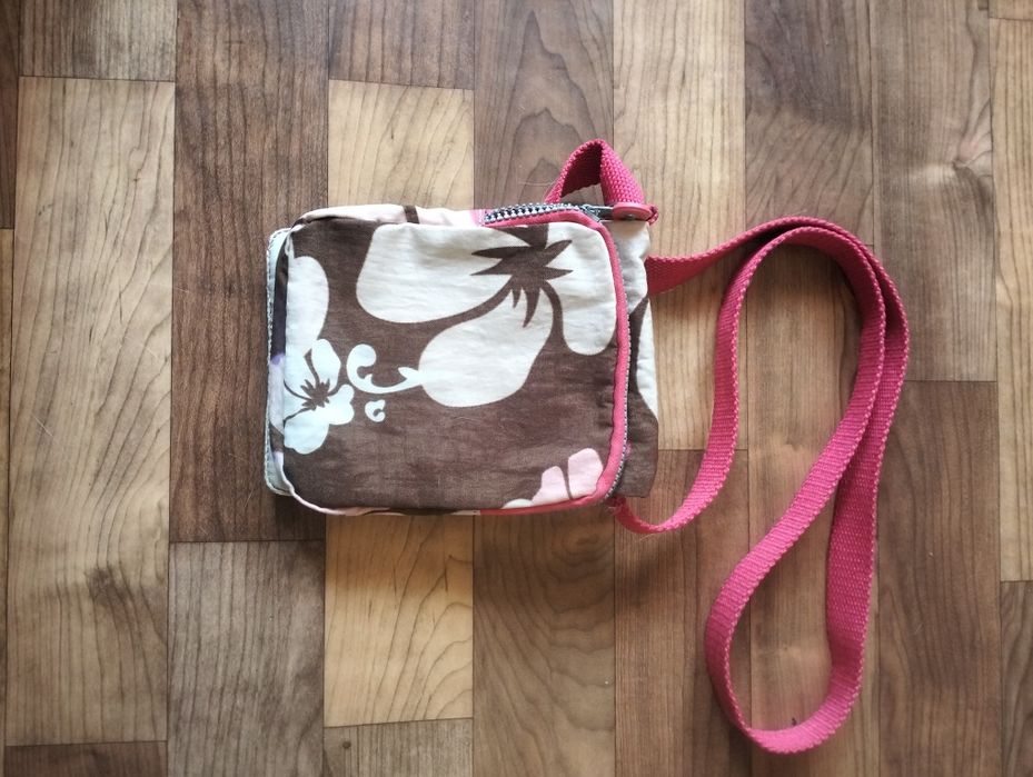 Сумка Kipling через плечо