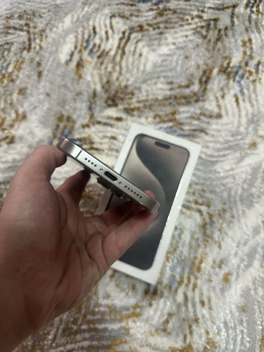 Iphone 15 pro max natural titanium