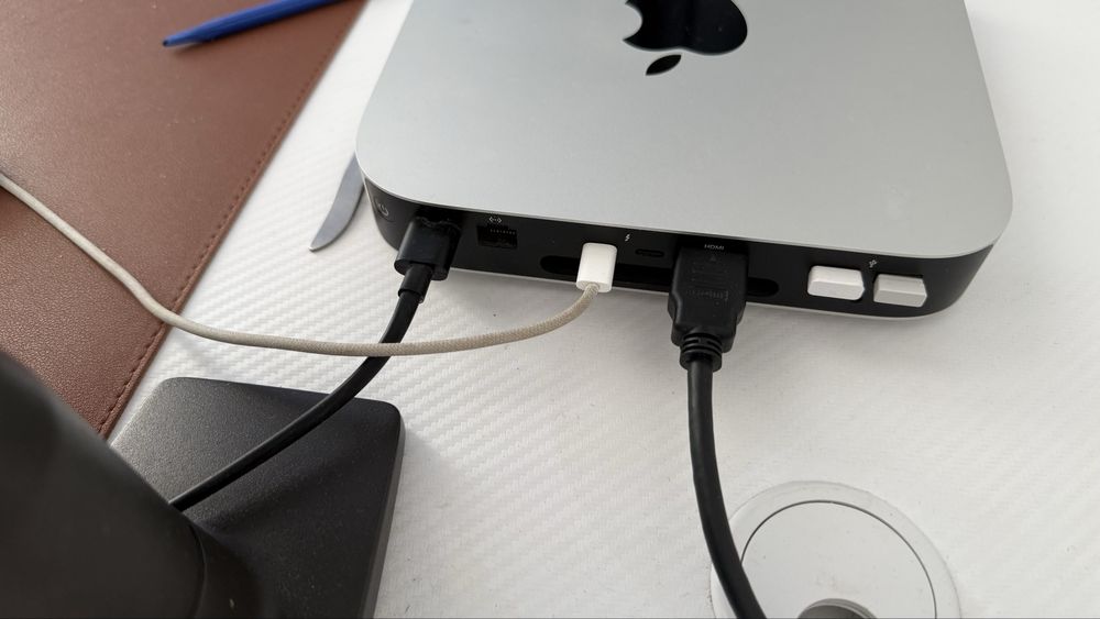 Mac mini 8/256 8 ядерная m2