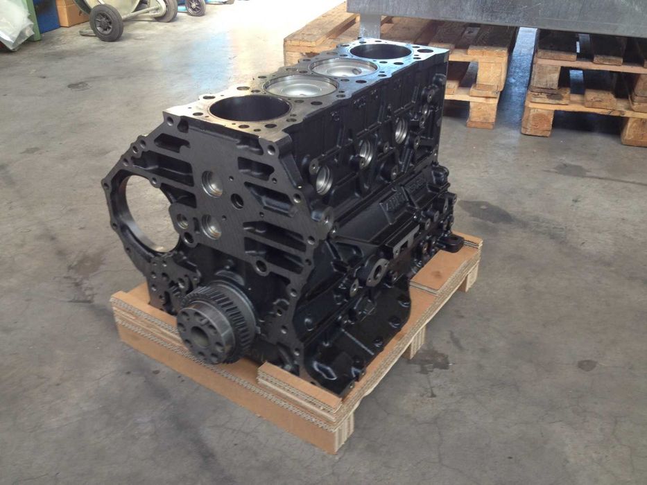 Motor scurt Isuzu 4HK1 - Piese motor Isuzu