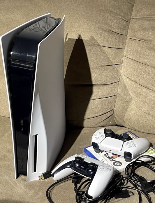 Приставка Sony PlayStation 5 C дисководом + 2 джостика и 1 диск