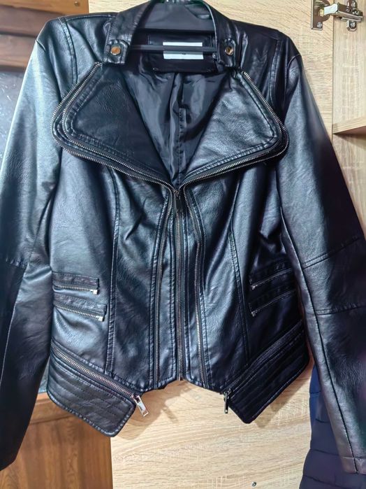 Кожено дамско яке