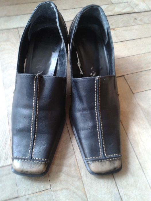 Дамски обувки и сандали от естесвена кожа