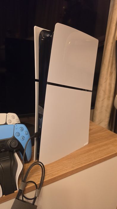 Consola PlayStation 5 Slim Digital 1TB  - UTILIZATA FOARTE PUTIN !