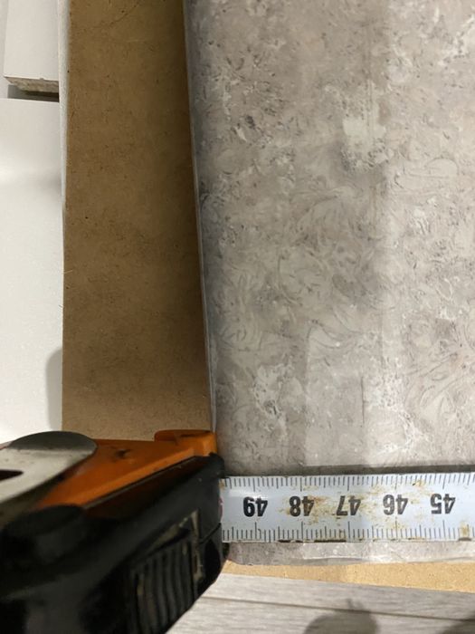 Продам навесную тумбу .