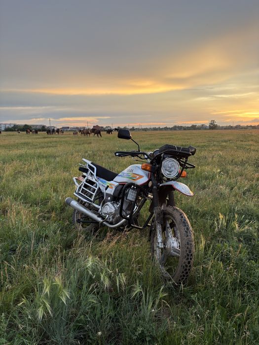 Продам мотоцикл 200 куб Sonlink