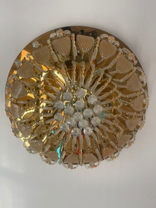 Люстра для зала