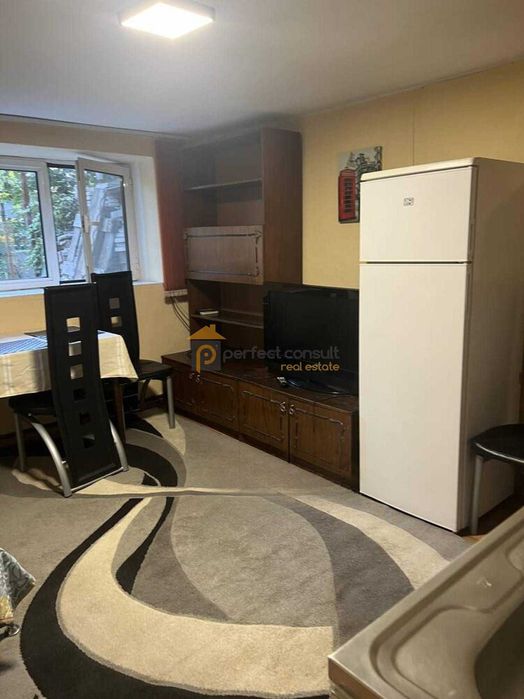 Дава се под наем Едностаен апартамент в Пловдив, Христо Смирненски - 26 кв.м за 200 € - Снимка #1