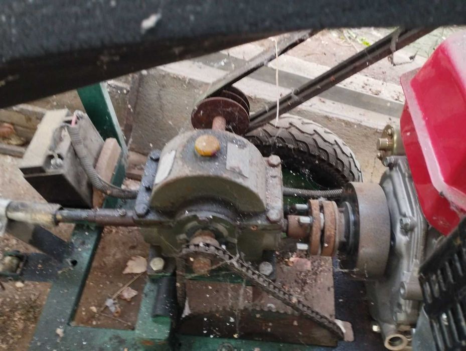 Продам машина за рязане на копър,магданоз и други листни зеленчуци