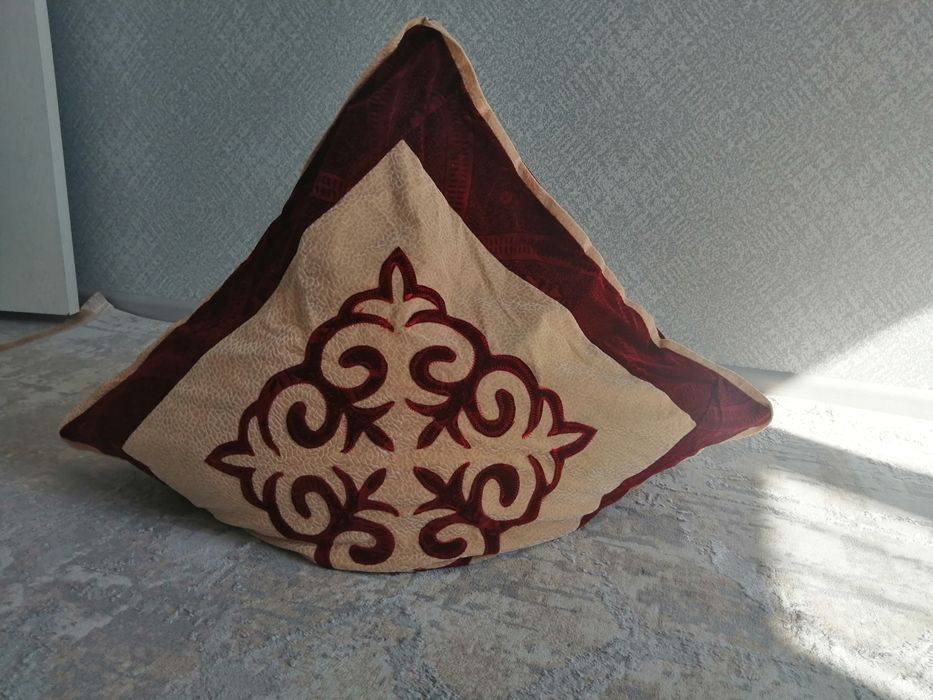 Курак корпе, корпе тыс