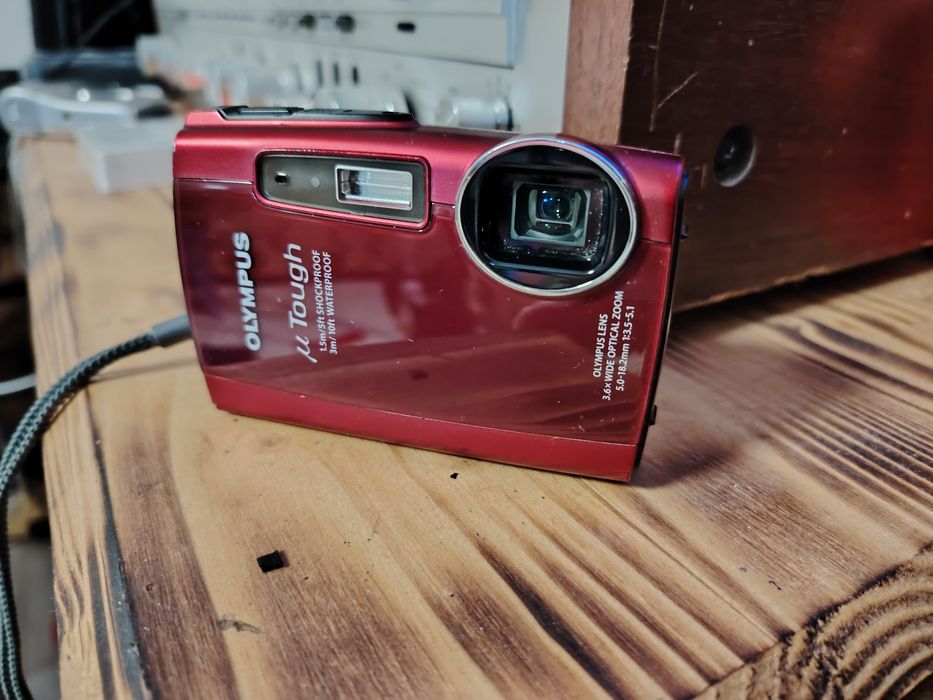 Aparat foto Olympus µ Tough-3000