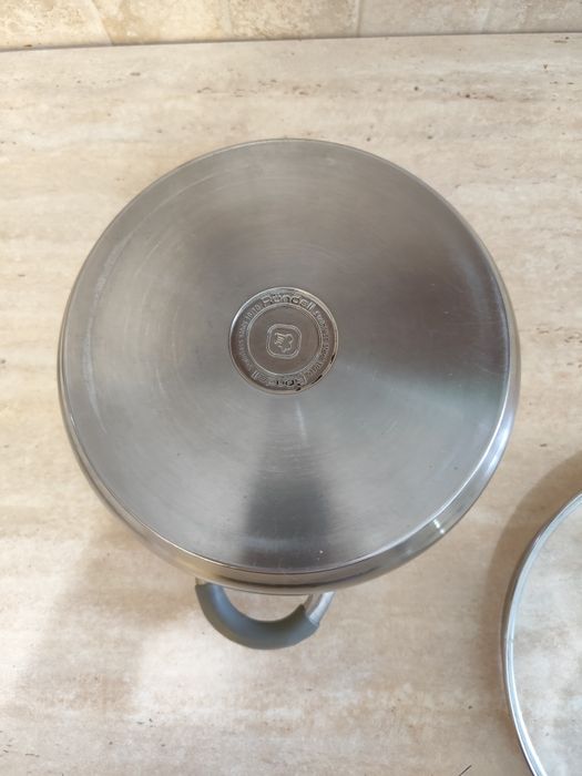 Продам кастрюлю Rondel 5,6 л