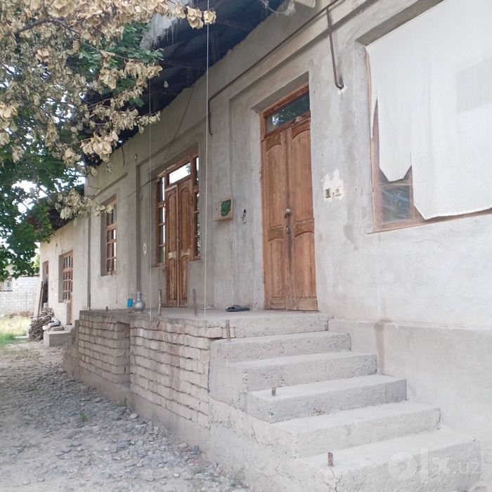 1 kalilindan hovli sotiladi