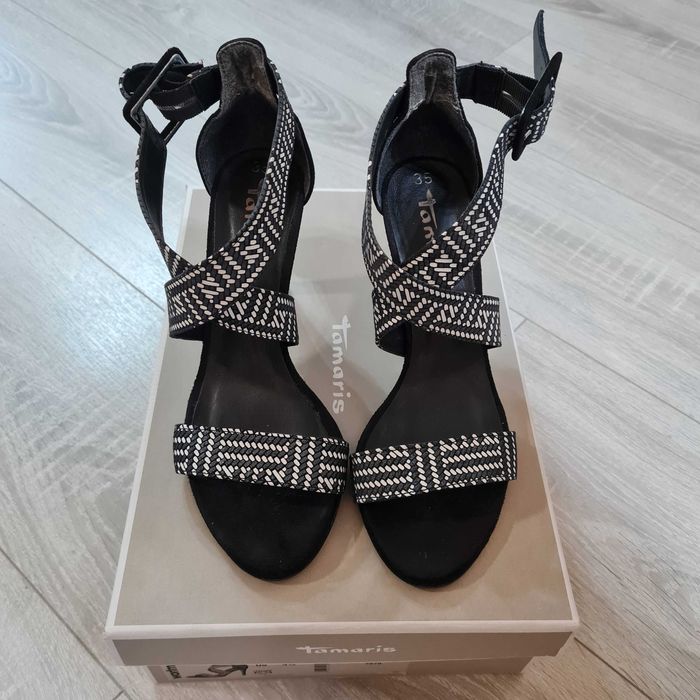Sandale din piele 35