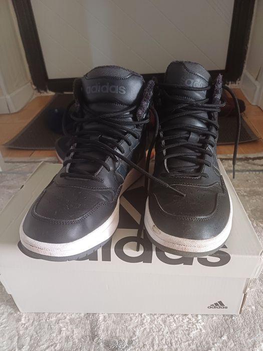Продам обувь осенний, Adidas