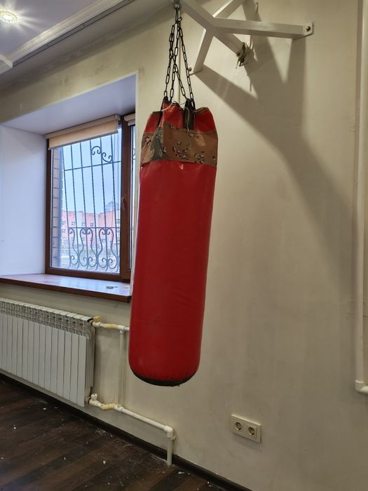 Груша с подвесом для квартиры