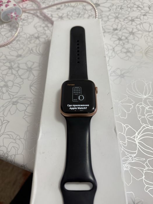 Продам Apple Watch 6 44 mm