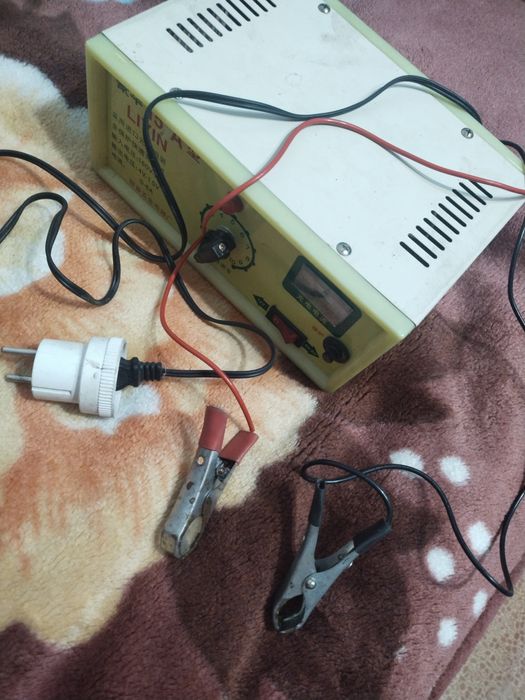 Зарядка для акумулятор