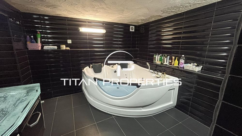 Продава се Къща в с. Дебелт, Област Бургас - 320 кв.м за 382 €/кв.м - Снимка #13