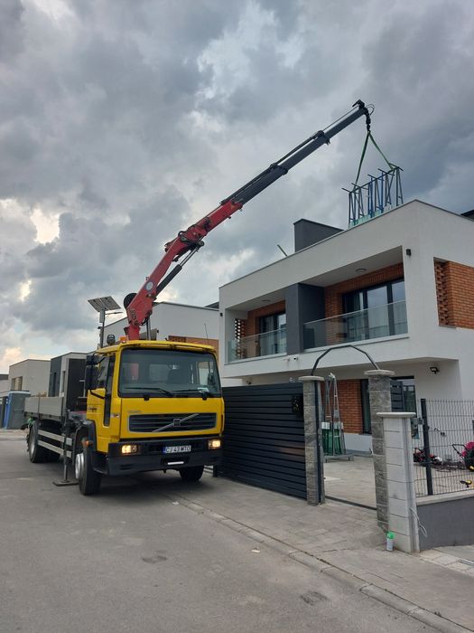 Camion cu macara / Transport cu macara