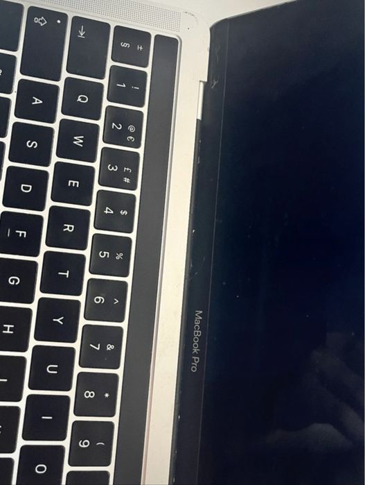 Laptop Macbook Pro Touchbar 2016 stare buna