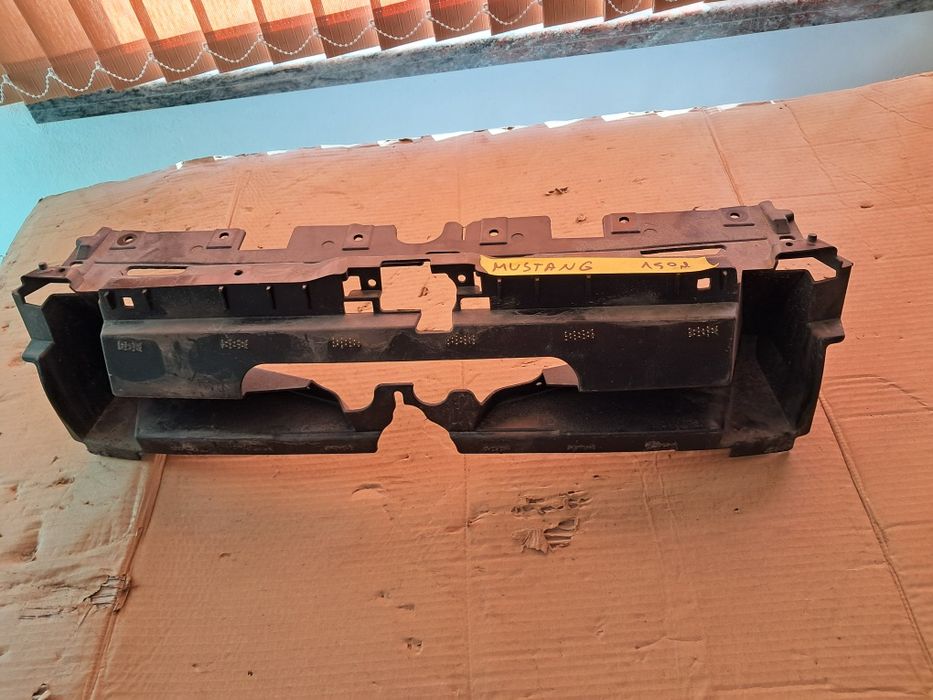 Грил решетка радиатор Ford Mustang